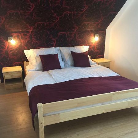 Rozsavoelgy Apartman Balatonlelle Buitenkant foto
